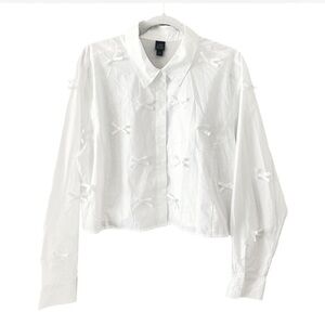 Wild Fable Bow Holiday Poplin Top